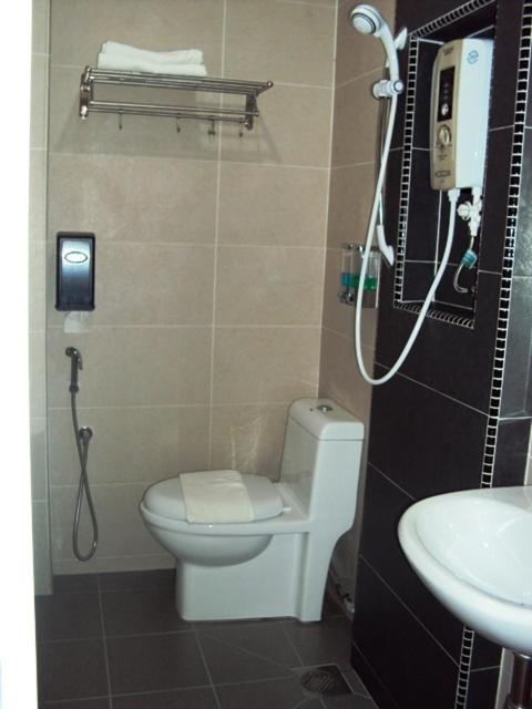 Gm City Hotel Klang Rum bild