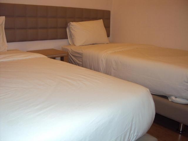 Gm City Hotel Klang Rum bild